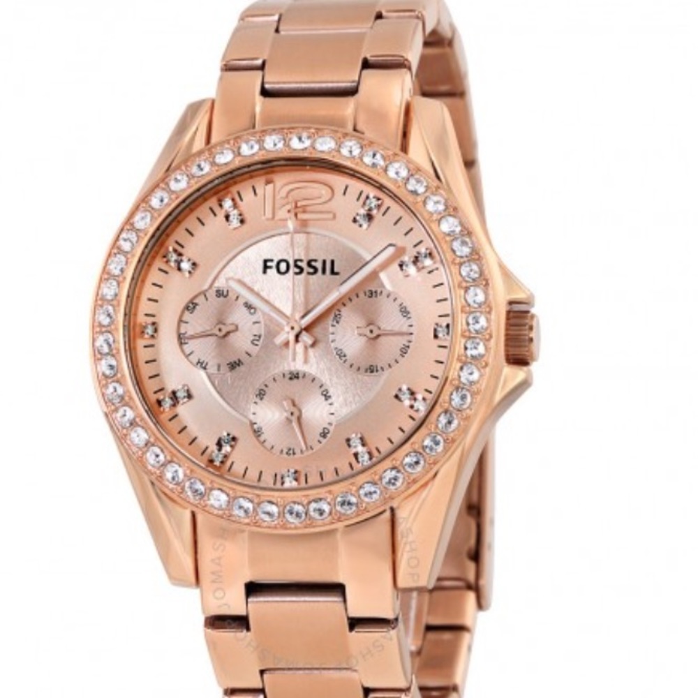 Authentic  new fossil watch with box